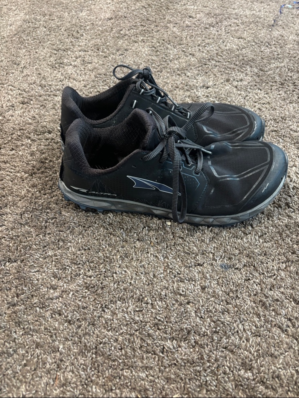 Women's Altra size 12 Black Lace-Up Trail Sneakers